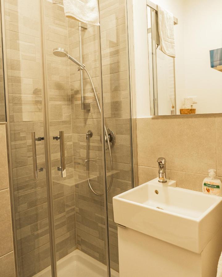 Flow Apartments Winkel Love Und Happiness 메라노 외부 사진
