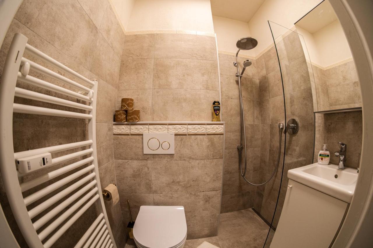 Flow Apartments Winkel Love Und Happiness 메라노 외부 사진